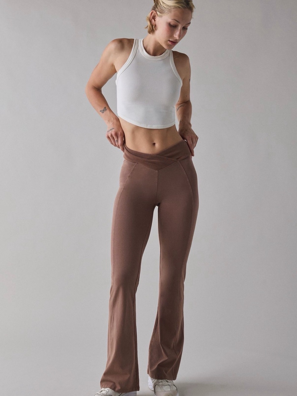 Urban Outfitters V-Waist Bootcut Pants in Brown